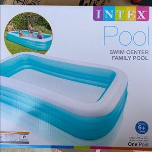New Intex family swim center inflatable pool